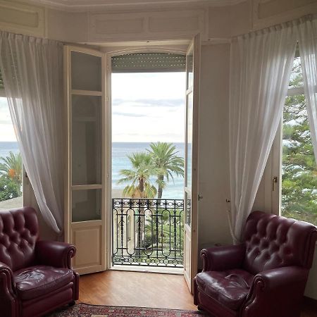 Regina Sur La Plage Menton Eksteriør billede