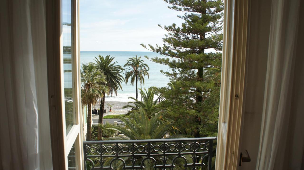 Regina Sur La Plage Menton Eksteriør billede